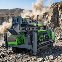 Machine de forage de puits d'eau à moteur diesel sur chenilles, équipement de forage portable pour l'exploration géologique