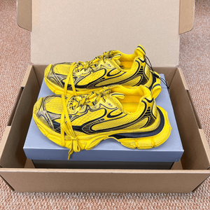 Zapatillas Deportivas con Plataforma, Estilo Urbano, Transpirables, de Malla Negra y Amarilla - Product Image 1