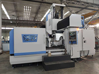 Centre d'usinage CNC à double colonne GMC3022 robuste pour le traitement des métaux, machine de fraisage