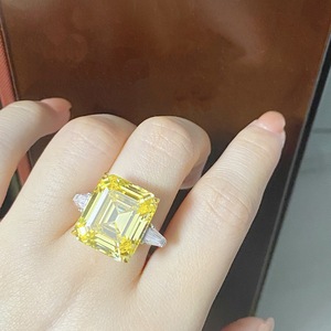 Anello Solitario Trendy in Argento Sterling 925 con Zirconia Cubica da 28 Carati, Colori Vari, per Matrimonio e Uso Quotidiano Femminile - Product Image 5