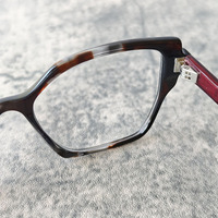 Gafas ópticas de acetato de moda clásica con estilo Marcos de gafas de color populares