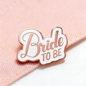 Pin de Esmalte Personalizado para Boda, Diseño Gratuito, Venta al por Mayor, Metal Plateado, Pintura Personalizada, Acabado Mate, Pin de Esmalte para Novia, <span class=keywords><strong>Regalo</strong></span> para Damas de Honor - Product Image 6