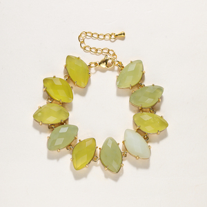 Braccialetto in Cristallo di Quarzo Naturale con Cornice Floreale Dorata, Gioiello di Moda per Uso Quotidiano per Ragazze - Product Image 6