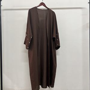 <span class=keywords><strong>ชุด</strong></span>มุสลิมแบบจีบ ODM Miyake ดีไซน์หรูหรา สำหรับทั้งชายและหญิง สไตล์ตะวันออกกลาง <span class=keywords><strong>ชุด</strong></span>คลุมสุภาพ ไซส์ใหญ่ แบบดั้งเดิม เหมาะสำหรับใส่ไปโบสถ์ สำหรับผู้หญิงรูปร่างสูง ผลิตจากโพลีเอสเตอร์ - Product Image 4