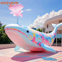 Bouée géante gonflable en forme de dauphin pour parc aquatique, décoration flottante sur le thème de l'océan de grande taille pour piscines, complexes hôteliers et événements
