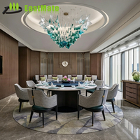 Ensemble de salle à manger extérieur moderne de luxe durable sur mesure pour hôtel 5 étoiles, restaurant, usage commercial, table en bois et pierre, 8 places