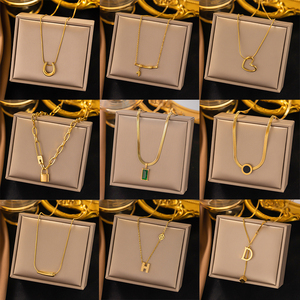 Collier pour femme en acier inoxydable plaqué or 18 carats avec pendentif cœur, chaîne polyvalente, étanche et inaltérable – Meilleure vente - Product Image 4
