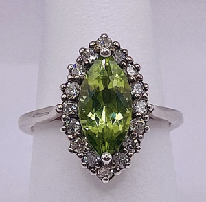 Bague Traditionnelle Ajustable en Cristal de Verre Multicolore Plaqué Or avec Pierre Précieuse Naturelle Arc-en-Ciel pour Femme Fabriquée en Chine - Product Image 1