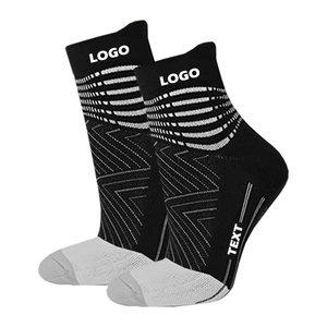 FREE DESIGN & MOCK-UP <span class=keywords><strong>Chaussettes</strong></span> de sport <span class=keywords><strong>personnalisées</strong></span> de haute qualité <span class=keywords><strong>Chaussettes</strong></span> athlétiques à tube court unisexes <span class=keywords><strong>Chaussettes</strong></span> de sport <span class=keywords><strong>personnalisées</strong></span> pour la course à pied - Product Image 2