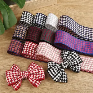 戈登丝带聚酯黄麻像两种颜色的犬牙图案丝带，用于头发蝴蝶结和领带