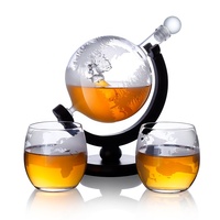 Fabrication Offre Spéciale nouveauté produit verre vin whisky globe décanteur avec deux tasses en verre whisky avec entonnoir