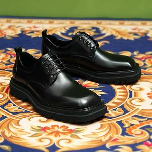 Nouvelles Chaussures d'Affaires pour Hommes, Mocassins Artisanaux en Cuir de Vachette de Haute Qualité pour l'Hiver et l'Automne, Idéales pour Mariages, Fêtes et Marche Pieds Nus - Product Image 4