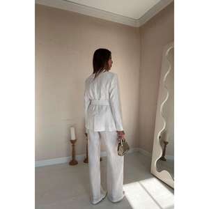 Conjunto de Traje de Satén con Cinturón para Mujer, Color Blanco Hueso, 100% Poliéster, Antiarrugas, Pantalones de Pierna Ancha, Chaqueta, Ropa Formal - Product Image 1