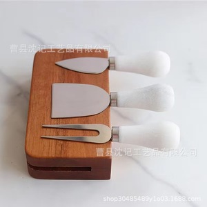 Portacuchillos de madera con juego de cuchillos para queso magnéticos, bloque de madera de acacia para uso en la cocina - Product Image 4