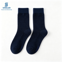 Chaussettes en laine mérinos durables toutes saisons pour hommes avec construction sans couture aux orteils et soutien de la voûte plantaire pour une utilisation prolongée en randonnée