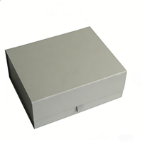Boîte cadeau de luxe en carton mat beige gris avec fermeture magnétique pliable, recyclable, pour bijoux, chaussettes, emballage