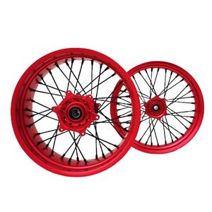 Ruedas <span class=keywords><strong>Supermotard</strong></span> de 3.5*17 Delanteras y 5.0*17 Traseras, Color Rojo, <span class=keywords><strong>Precio</strong></span> de Fábrica - Product Image 3