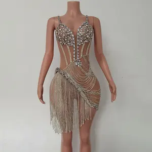 2023 Boutique vêtements col en V robe de soirée franges élégantes mince robe d'anniversaire Sexy voir à travers strass femmes robe de bal
