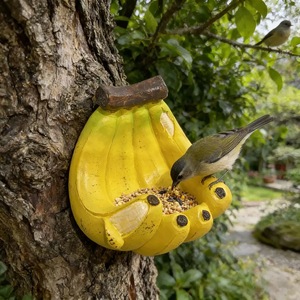 Mangeoire à oiseaux créative en résine en forme de banane pour la décoration de <span class=keywords><strong>jardin</strong></span> et de cour - Product Image 1