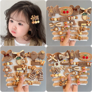 Conjunto de pinzas para el pelo de dibujos animados de flores de moda de alta calidad de felpa de invierno 2023, accesorios para bebés, gran oferta, horquillas <span class=keywords><strong>peludas</strong></span>, lazo para niña - Product Image 4