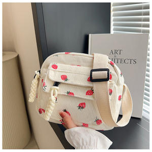 Bolso de terciopelo estilo coreano para mujer, nuevo modelo 2025, estampado de fresas, bandolera informal para mujer - Product Image 6