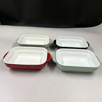 Plat de cuisson rectangulaire moderne en grès céramique avec couvercle pour la restauration, en gros