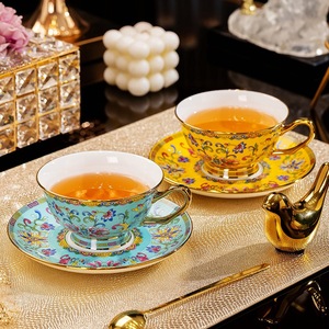 <span class=keywords><strong>Set</strong></span> di tazze da caffè in porcellana color smalto oro puro personalizzabile per feste 24K con il massimo dell'artigianato di Jingdezhen - Product Image 4