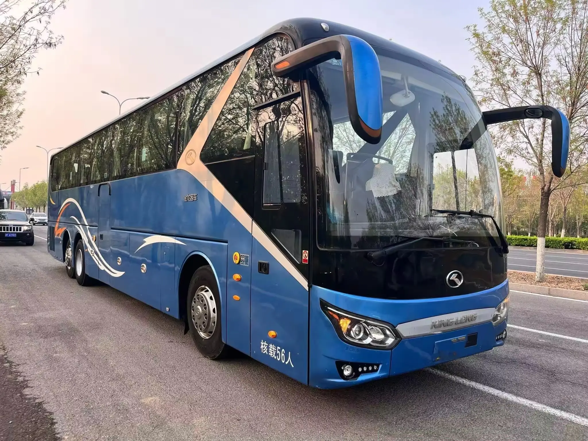 Beste Verkoopprijzen Kinglong Bus Xmq6135 56 Seats Kinglong Coach Buss Te Koop