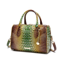 Sac Boston Rétro Vintage en Cuir PU Imprimé Crocodile avec Quincaillerie Dorée – Sac de Voyage Chic et Élégant pour le Quotidien – Vente en Gros