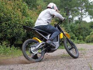 Motocicleta Eléctrica de 72v 3000w con Motor Central, Suspensión Completa DNM, Motocross - Product Image 3