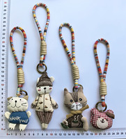 34 modèles de pendentifs en tissu faits à la main, poupées de dessin animé, porte-clés mignons, accessoires de sac, accessoires animaux, porte-clés en peluche