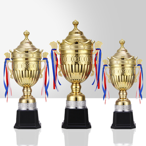 Vente d'usine <span class=keywords><strong>Trophée</strong></span> en métal plaqué or Design tendance pour les événements sportifs Prix honorifiques <span class=keywords><strong>Logo</strong></span> <span class=keywords><strong>Trophée</strong></span> imprimé UV - Product Image 1