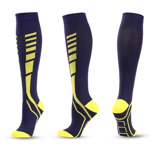 Calcetines de Fútbol de Alta Calidad al por Mayor, Antideslizantes, Forrados de Rizo, Corte Medio, para Entrenamiento, Ciclismo y Deportes al Aire Libre - Product Image 5