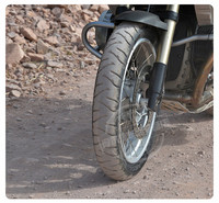 Nouveau pneu de moto ANAKEE 3 - Offrant une bonne adhérence et une durabilité dans diverses conditions routières 120/70R19