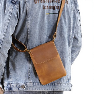 Sac bandoulière vintage en cuir véritable pour homme – Sacoche de messager élégante pour affaires - Product Image 1