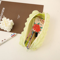 Nouvelle trousse à crayons grande capacité, mignonne et moelleuse, couleur crème, avec fermeture éclair, pour étudiants, fournitures scolaires, organiseur de bureau, trousse de maquillage