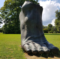 Sculpture de main géante en bronze coulé, artisanat métallique, 8 pieds de haut
