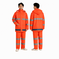 Ensemble de pluie durable avec bandes réfléchissantes visibles la nuit pour agents de circulation, agents de sécurité, travailleurs routiers et agents d'assainissement