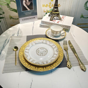 Ensemble de vaisselle en porcelaine en gros, service de table en os fin, 4 pièces : assiettes et tasses - Product Image 2