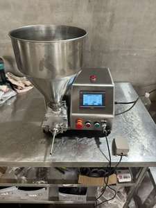 ماكينة تعبئة مخروط الآيس كريم الأوتوماتيكية الجديدة لعام 2026، ماكينة تعبئة الكريمة المحمولة الصغيرة بأسعار مناسبة - Product Image 5