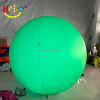 Boules gonflables colorées de polyester de ballon avec la suspension d'éclairage menée par RVB