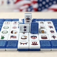 Ensemble de Mahjong Américain de Luxe 160 Tuiles 2 Couches Acrylique Pailleté Bleu Drapeau Américain Aigle de la Liberté Jeu de Soirée Deluxe Vente en Gros