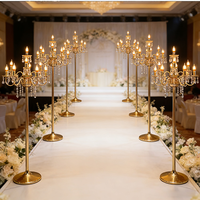 Lampe de décoration de scène de mariage en fer forgé, dorée électrolytique, avec plusieurs têtes de cristal, pour allée et éclairage de chemin sur scène en T
