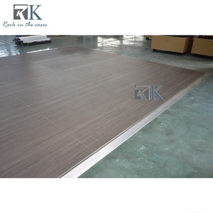 Plancher de scène en bois grainé avec bords en aluminium – Offre spéciale - Product Image 6