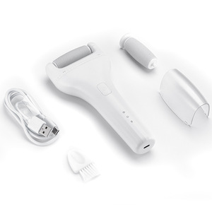Lima electrónica para pies con cabezales abrasivos de arena de cuarzo, alimentada por USB, portátil, para el cuidado de los pies y eliminación de callos. - Product Image 3
