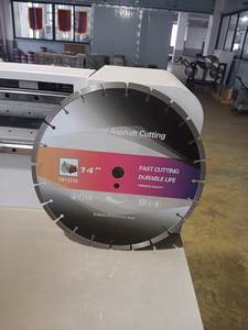 Disco de Sierra Segmentado de 14 Pulgadas (350 mm) de Grado Industrial, Soldado con Láser, para Cortar Concreto, Asfalto y <span class=keywords><strong>Adoquines</strong></span> - Product Image 2