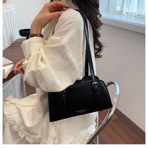 2026 Spring New Arrivals Premium Women's Handbag A Chic Minimalist and Niche-Design Shoulder Handle Bag - Product Image 5