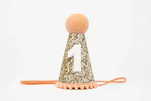 Nouvelle Couronne d'Anniversaire Personnalisée Piovan pour Bébé Fille de <span class=keywords><strong>1</strong></span> <span class=keywords><strong>An</strong></span>, Chapeau en <span class=keywords><strong>Feutre</strong></span> de Polyester Jetable Écologique, Fournitures de Fête - Product Image 5