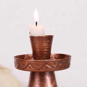 Portavelas de cobre martillado a mano moderno, decoración del hogar, soporte de palillo de vela, acabado de moda, portavelas de lujo de buena calidad - Product Image 1