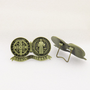 Más Vendido Mecrt Insignia Religiosa de San Benito, Decoración Retro de Metal para el Hogar, Adorno Católico para Coche y Escritorio, Principalmente de Aleación - Product Image 5